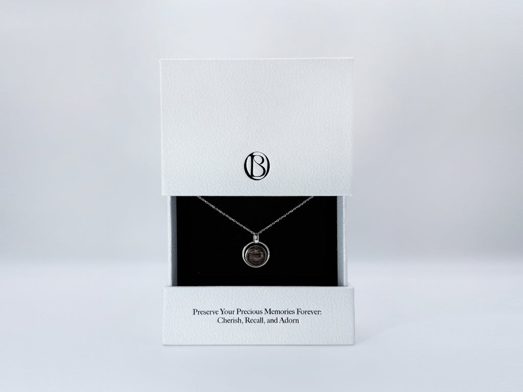 14k Solid Gold Moonlight