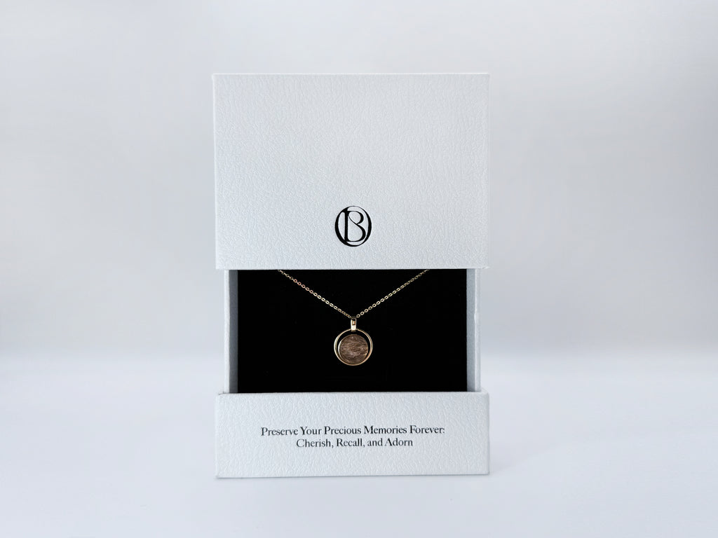 14k Solid Gold Moonlight